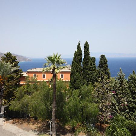 Lady Hill Bed & Breakfast Taormina Bagian luar foto