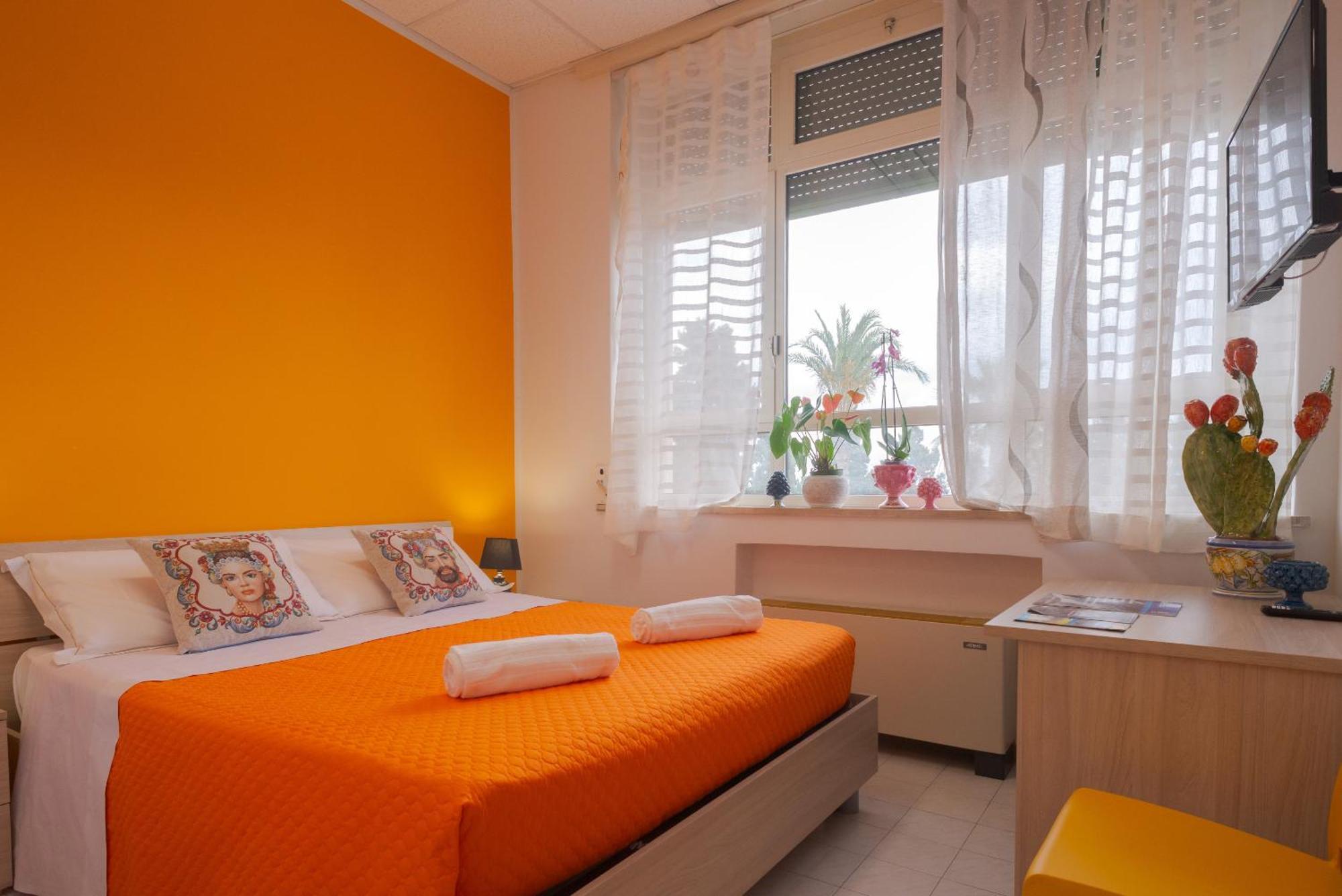 Lady Hill Bed & Breakfast Taormina Bagian luar foto