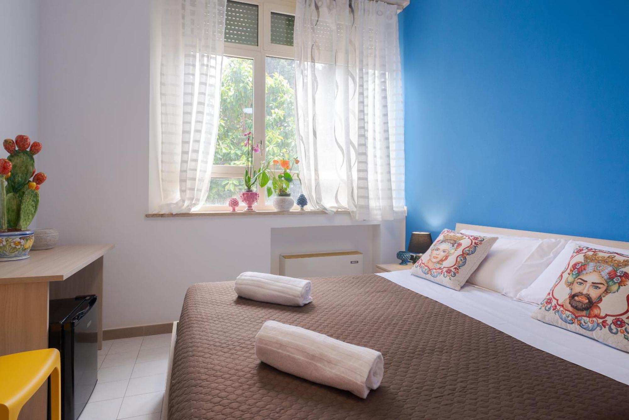Lady Hill Bed & Breakfast Taormina Bagian luar foto