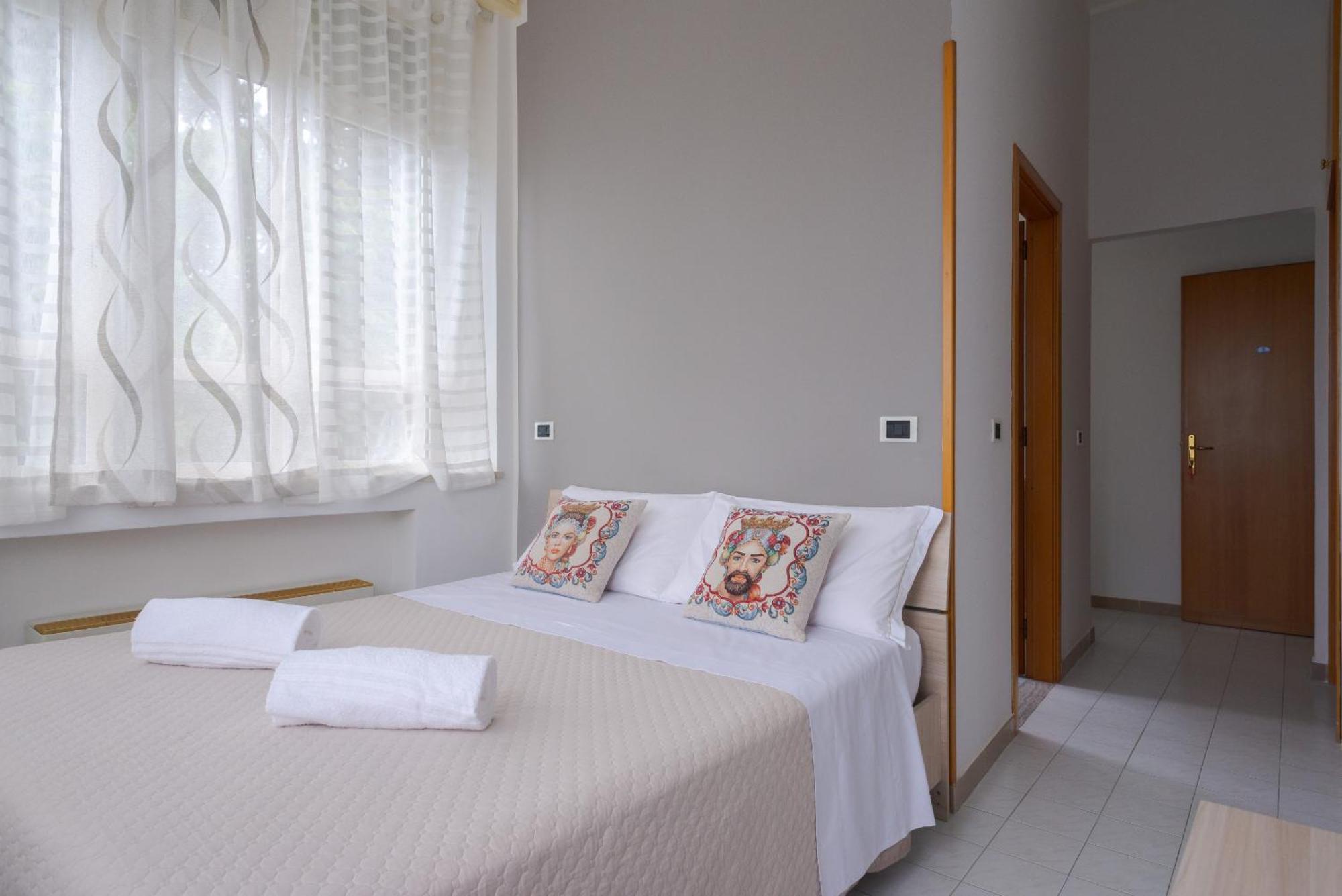Lady Hill Bed & Breakfast Taormina Bagian luar foto