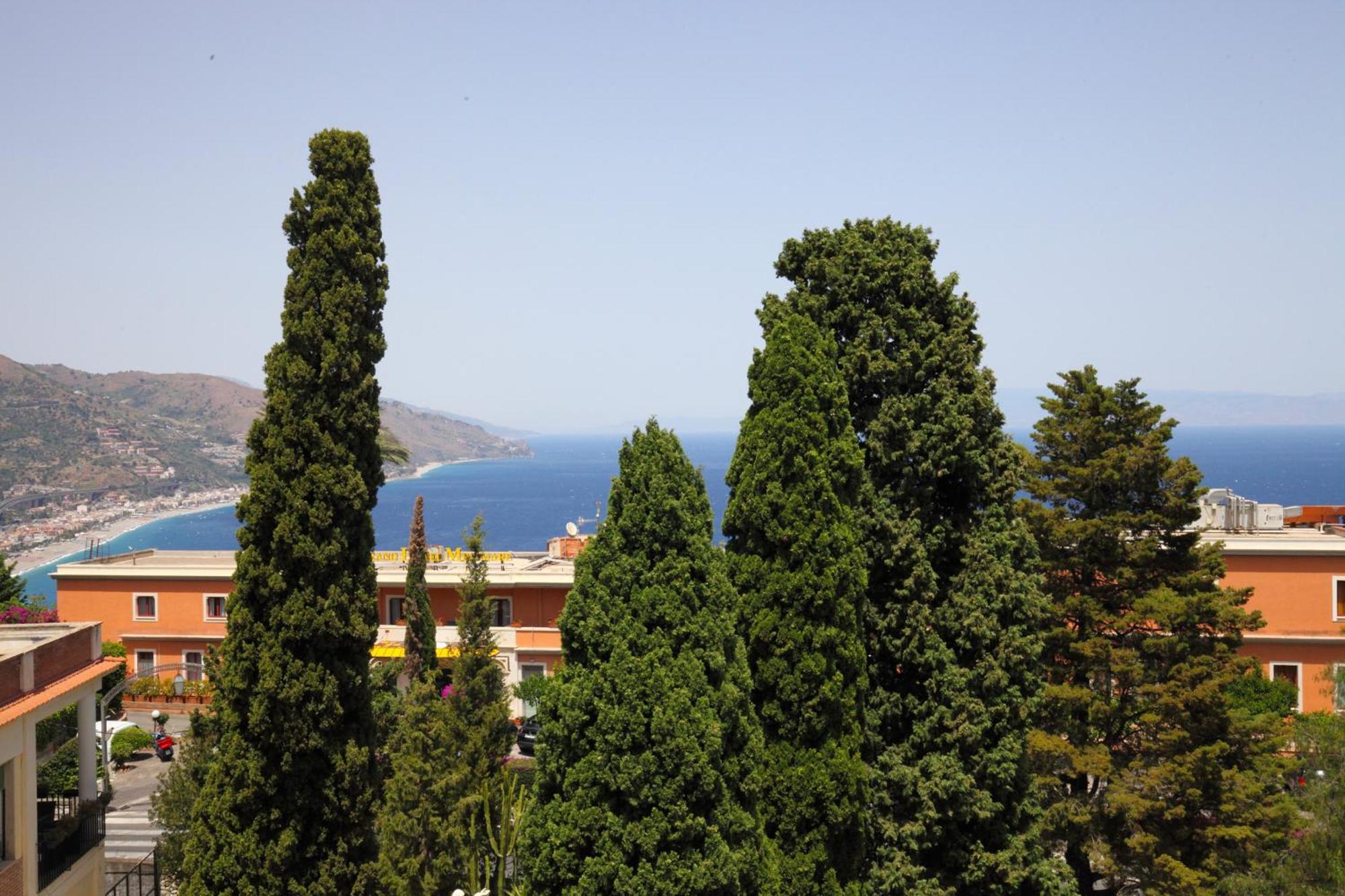 Lady Hill Bed & Breakfast Taormina Bagian luar foto